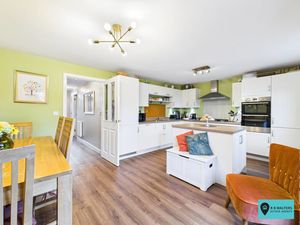 Kitchen/Diner- click for photo gallery